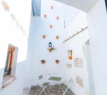 Cantillana House | La Clara Domus
