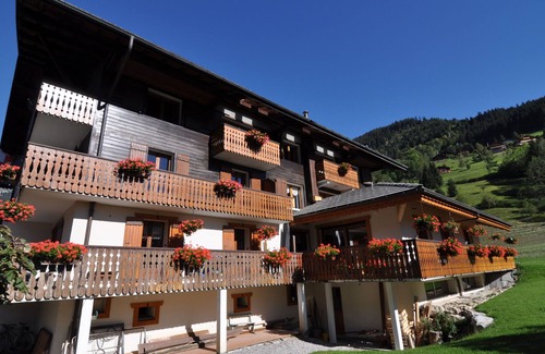 La Chapelle-d'Abondance Apartment | La Corne/Apt. 6 by Interhome
