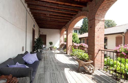 Olgiate Comasco Bed & Breakfast | La Corte e l'Uva