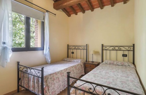 Pescia House | La Cupola: Girasole by Interhome