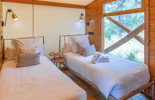 Poblado del Embalse Resort | La Dehesa Experiences Junior Suite Adamuz by Ruralidays