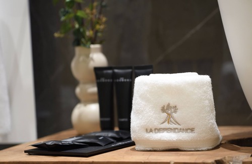 Fondi Bed & Breakfast | LA DEPENDANCE