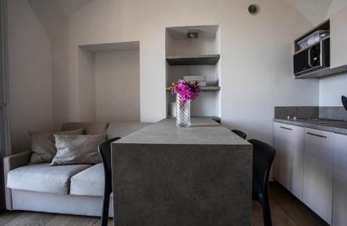 Belgirate Apartment | La dimora del Glicine 2