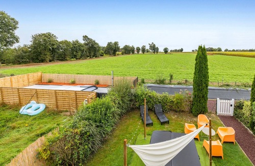 Paimpont House | La Fleur de Vie - Maison avec piscine et jacuzzi