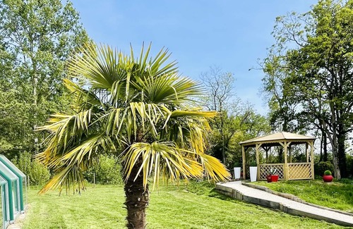Sallertaine Bed & Breakfast | LA GLORIETTE DE L'ETANG BEDROOM 2 with shower room