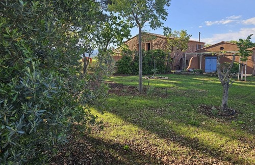 Cuers House | La Grange du Vendangeur, in the heart of organic vineyards.