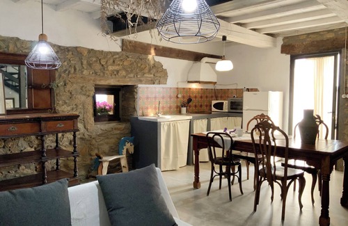 Perales del Puerto Cottage | La Grulla Dorada