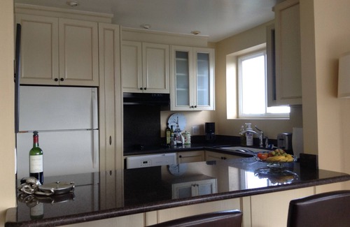 Village of La Jolla Condo | La Jolla Cove Ocean Views. 31 night min. Save $1000. Two bdrm, 2 bath.n