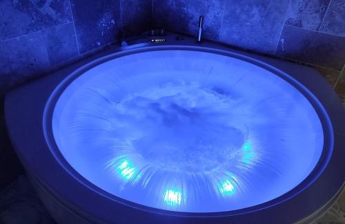 Maucomble House | La Luxure- Loveroom