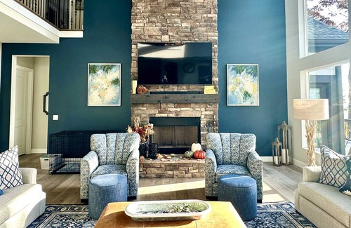 Black Mountain House | La Maison: Black Mt. Ultra Luxury 6 BR Ensuites in Catawba Falls Preserve