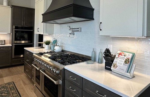 Black Mountain House | La Maison: Black Mt. Ultra Luxury 6 BR Ensuites in Catawba Falls Preserve