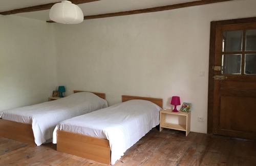 Melay Other | La Maison du Bûcheron Etre Tranquile et Authetique Dans la Campagne