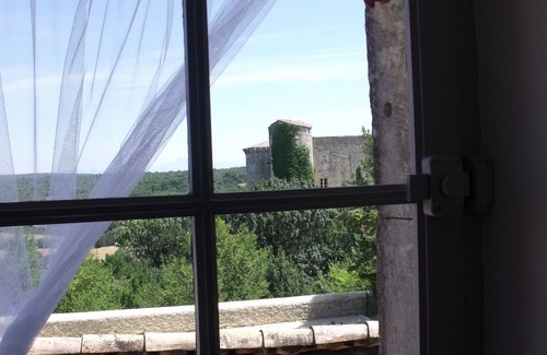 Lussan House | La Maison du Rempart in Lussan, medieval house made with stones of the region