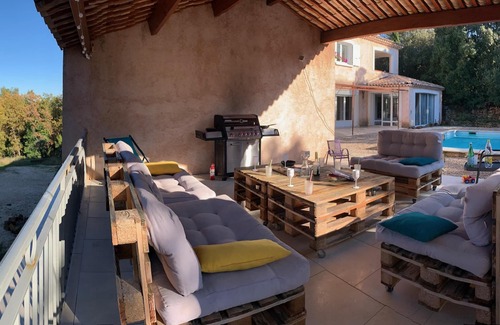 Besse-sur-Issole House | La Maison Noz, bastide with swimming pool, ideal for friends and families