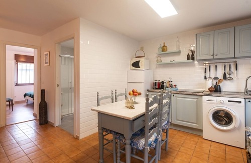 Tornin Apartment | La Mariña Apartment 2 (6 beds)