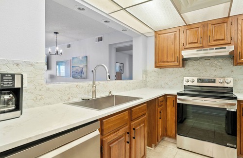 Port Aransas Condo | La Mirage Condo 318 Beachfront Resort Condominiums with Private Boardwalk