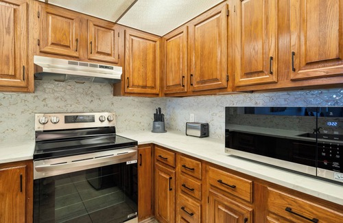 Port Aransas Condo | La Mirage Condo 318 Beachfront Resort Condominiums with Private Boardwalk