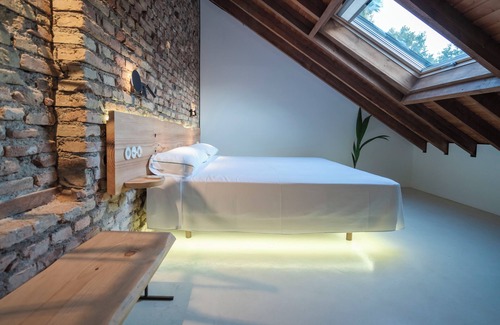 Pedregalejo Hotel | La moderna suites