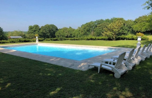 Conflans-sur-Loing House | La Parenthèse Un Conflans, swimming pool, charming standing