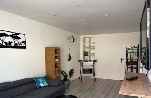Saint-Romain-sur-Cher House | La Pause Romanaise