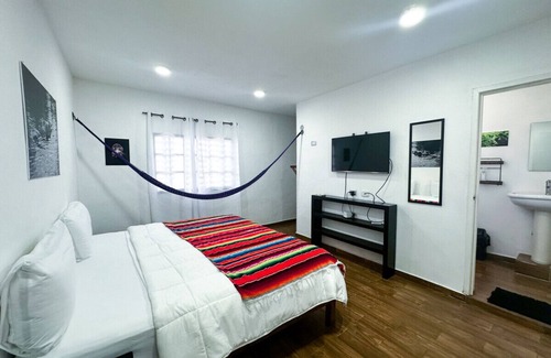 Colonia Adolfo Lopez Mateos Hotel | La Perle Noire | HM - Terrace and Pool