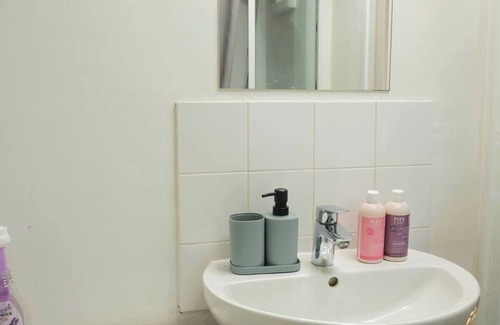 Feuillat Desgenettes Apartment | La Petite Adresse Studio-Grange Blanche-Lyon 3
