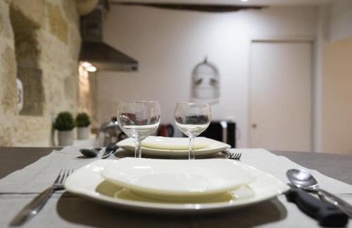 Sarlat-la-Caneda Historic Center Apartment | La Petite Salamandre