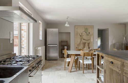 Ambillou House | La Petite Trigalière - Large country gîte for up to 15 people