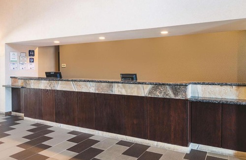 Glen Rose Hotel | La Quinta by Wyndham Glen Rose