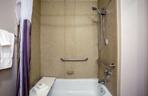 Kyle Hotel | La Quinta by Wyndham Kyle - Austin South