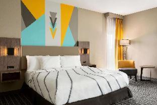 Richmond Hotel | La Quinta by Wyndham Richmond-Sugarland