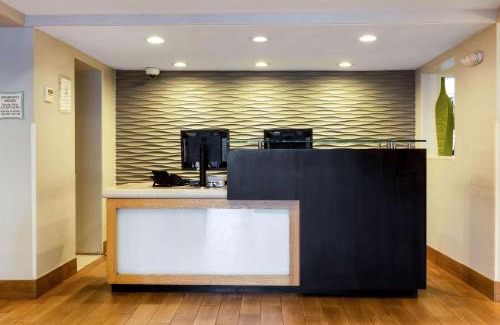 Pacific Beach Hotel | La Quinta by Wyndham San Diego Mission Bay