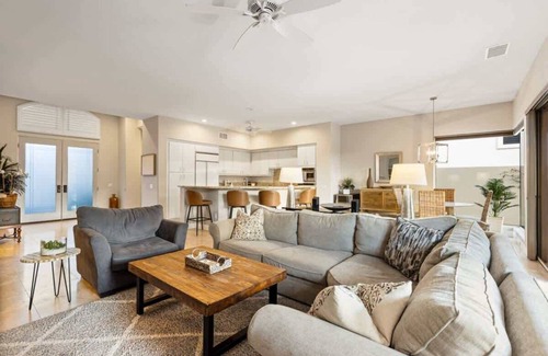 La Quinta Apartment | La Quinta Golf Home - Pool, Spa & Designer Kitchen