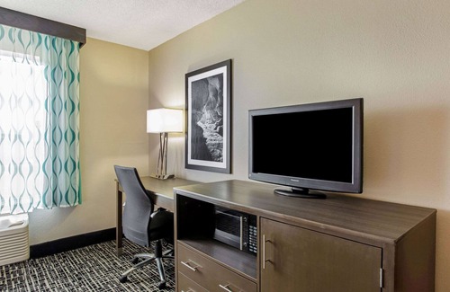 Hopkinsville Hotel | La Quinta Inn & Suites by Wyndham Hopkinsville