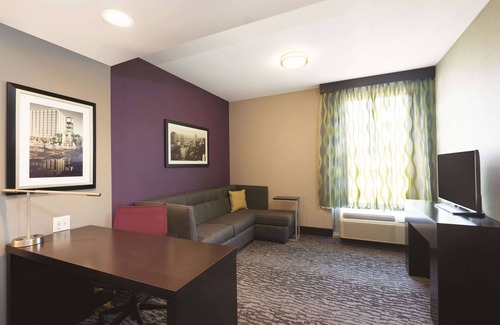 Downtown Memphis Hotel | La Quinta Inn & Suites by Wyndham Memphis Downtown