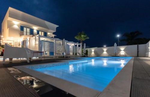 Realmonte Apartment | La Scala Suite