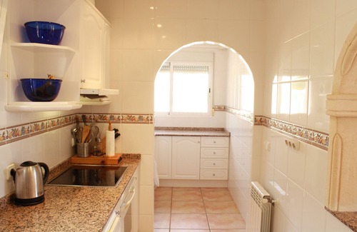 Pedreguer Villa | La Sella, spacious 4 bed villa with large pool, fabulous views to the sea, wifi