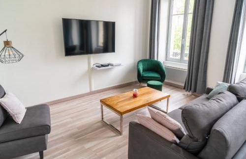 Charleville-Mezieres Apartment | La suite Delahaye