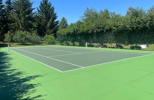 La Caillere-Saint-Hilaire Cottage | La Taupinière - Elegant Cottage in a Beautiful Garden - Swimming Pool - Tennis
