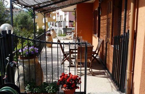 Civezza Apartment | La Tavernetta is a 2 bedrooms apartment for 4/6 persons