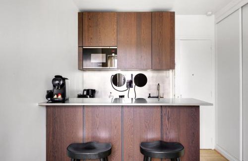 Saint-Merri Apartment | La vie du marais