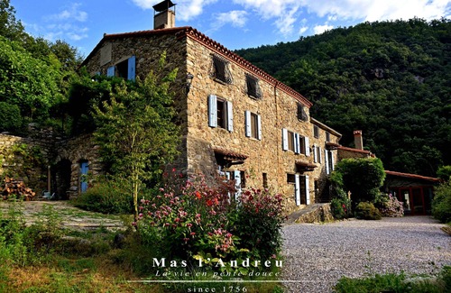 Corsavy House | La Vie en Pente Douce - Gîte Wilfred le Velu*** - hidden in nature