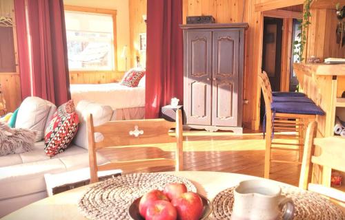 Saint Fulgence Apartment | La vieille ferme, Écogîte