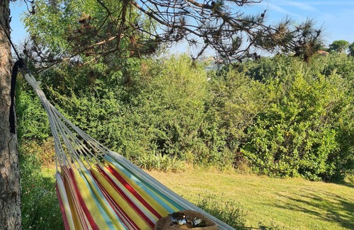 Castres House | La villa des cerisiers