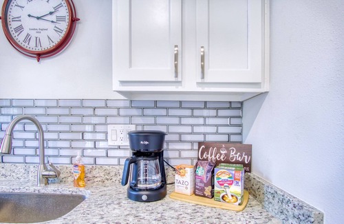 San Jose House | Labor D Getaway! Glam it Up Cottage 5min San Marco &Town~4BR