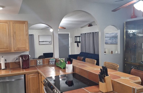 Vero Beach House | Lagoon shaped pool home with private back yard!