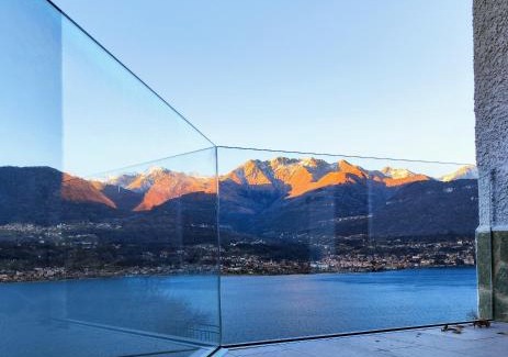 Olgiasca Villa | LAGUNA BLU - Villa da sogno con idromassaggio panoramico sul Lago di Como