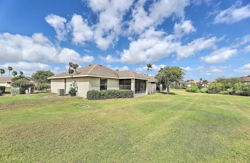 Laguna Vista Apartment | Laguna Vista Home w/Resort Perks Near Beach!