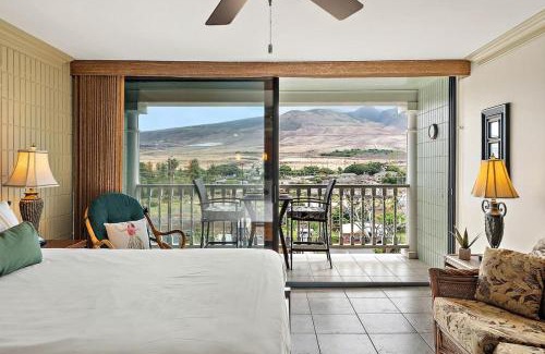Historic Lahaina Front Street Apartment | Lahaina Shores 512 · LS 512 Getaway Studio by the Beach Pool Hot