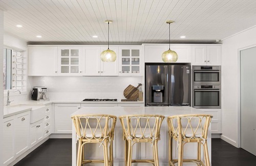 North Avoca House | LAHINCH | Pool , Close to beach | Accom Holidays